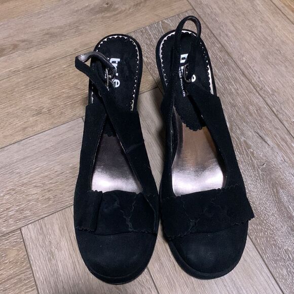 TriBeCa a Kenneth Cole production Heels - Picture 2 of 8